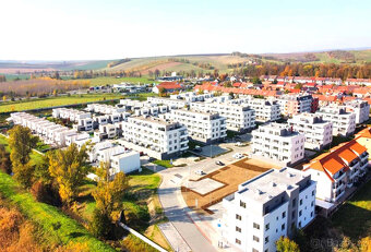 Prodám kryté garážové stání, Zelnice II., Slavkov u Brna - 9