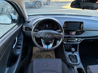 Hyundai i30 WG 1.0T-GDi 88kW COMFORT ČR SERVISKA - 9