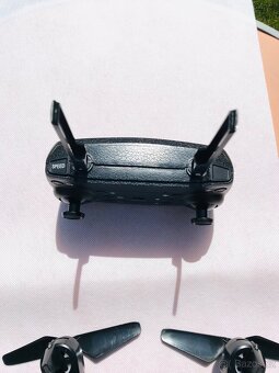 RJ DRONES SKLÁDACÍ MODEL S60 - 9