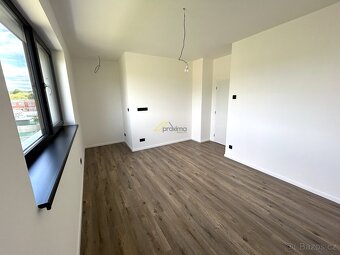Prodej krajového rodinného domu 107 m², pozemek 252 m², Šrou - 9