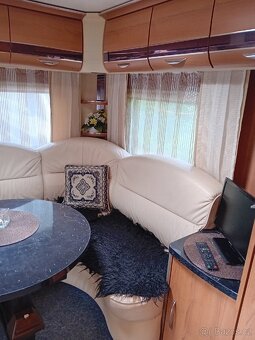 OBYTNÝ KARAVAN - 9