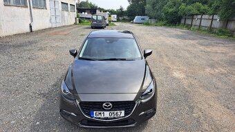 Mazda 3 Revolution 2017 - 9