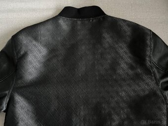 GUESS pánský černý bomber - 9