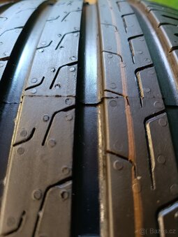 4ks nove letni 235/50/19 continental - 9