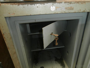 Trezor KOVONA železobetonový za 6.000 kč - 9