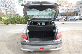 Peugeot 206 1.1i - 9