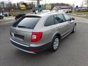 Škoda Superb 2,0 TDI, 4X4, AUTOMAT - 9
