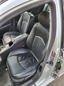 2x Mercedes Benz E 320cdi náhradní díly nebo celek - 9