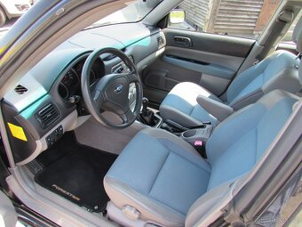 Subaru Forester 2.0i 92kW 4x4, 1.majitel, servisní kniha - 9