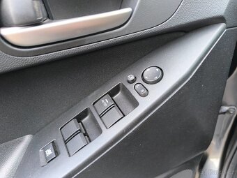 Mazda 3 , 1.6 77kw, r.v: 10/2012, 165000km, hezký stav. - 9