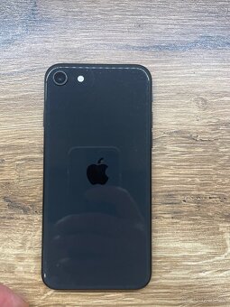 Iphone SE 2020, 128 GB, černý - 9