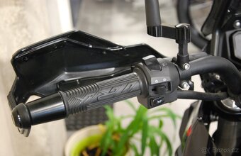 Benelli TRK 251 - hezký stav, 2. maj, původ ČR - 9