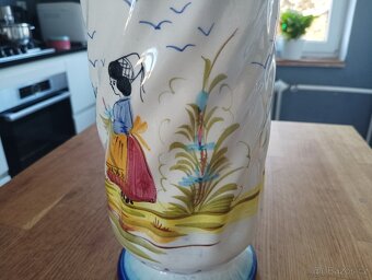 BRETAŇSKÁ FAJÁNS VÁZA QUIMPER RUČNĚ MALOVANÁ - 9