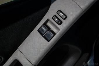Toyota Yaris 1.3 VVT-i, 64 kW, M5, 5d. - 9