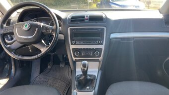 Škoda Octavia, 1.6 TDI ELEGANCE // 77kW// RV 8/2011 - 9