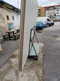 Predam vozík na prepravu velkoplošneho materialu. - 9