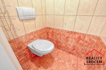 Pronájem obchodního prostoru / kanceláře v areálu obchodního - 9