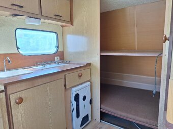 Karavan - 9
