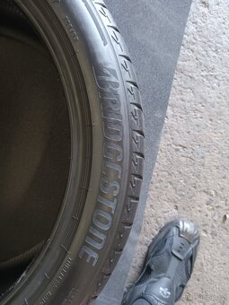 Sada letních pneu 255/40/20.Bridgestone. - 9