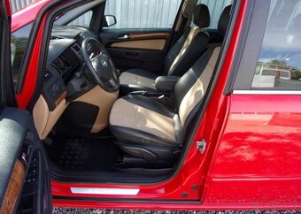 Opel Zafira 1.8i 103kW 7MÍST 185 000KM TOP benzín manuál - 9