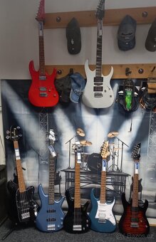 Rocková a hudební  prodejna - 9