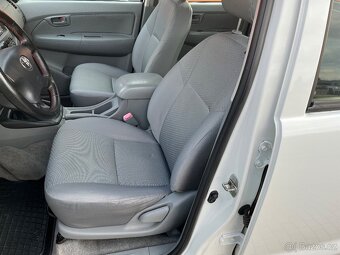 Toyota Hilux 2.5 TD naj: 69837 km - 9
