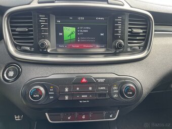 Kia Sorento 2.2Crdi 147kw 4x4 2015 koupeno v ČR - 9