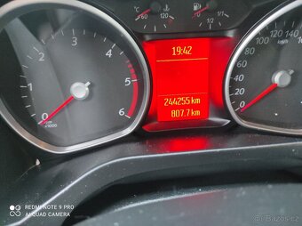 Prodám Ford Galaxy GHIA 7Mist - 9