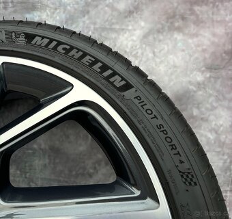 Originální Alu kola 5x114,3 Hyundai i30 225/40/18 TOP - 9