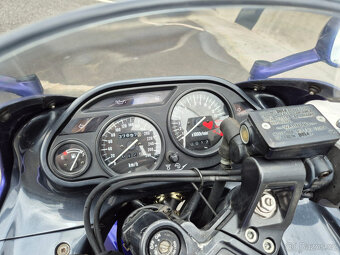 Kawasaki ZZR 600, r.v.1997 72 kW, najeto 38000 km, stk 10/2 - 9