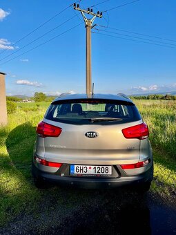Kia Sportage 2.0 CRDi 4x4, automat, 76 000 Km - 9