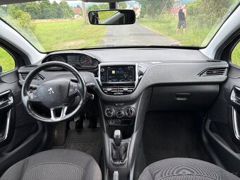 Peugeot 208 1.6 hdi 2018 - 9