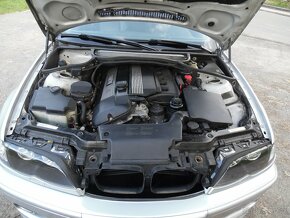 BMW E46 330i 170Kw M paket 2 Touring-top stav - 9
