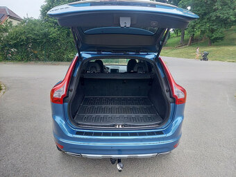 Volvo XC60 2.0D4 140kw+Automat+DPH+ROZVODY - 9