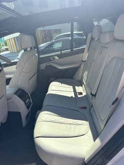 BMW X5 M50D - 9