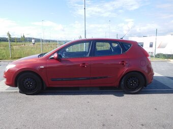 Hyundai i30 1.4i 16V Comfort, 80 kW, Aut. Klima - 9