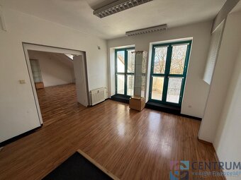 Pronájem komerčních prostor v Jablonci nad Nisou - 9
