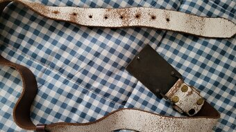 Kožené pásky s přezkou - 9