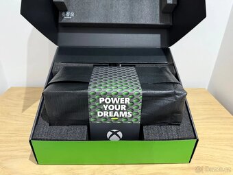 Xbox Series X 1TB černý - 9