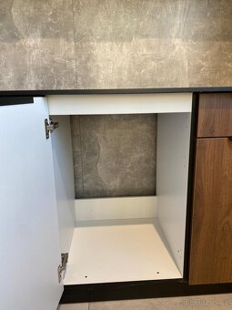 Kuchyňská linka – SKLADEM - 9