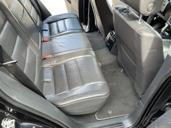 VW Touareg 3.0 V6 TDi Exclusive - 9