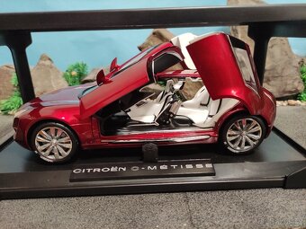 Prodám model 1:18 Citroen c metisse - 9