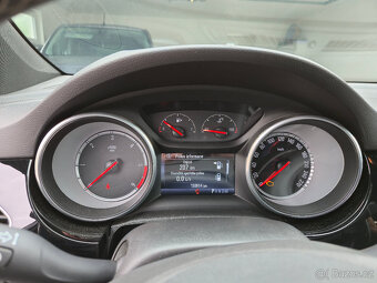 Opel Astra 1,6 CDTi automat - 9