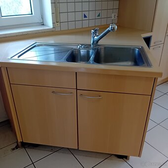 Kuchyňská linka se spotřebiči - 9