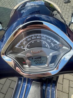 Vespa GTS 300 - 9