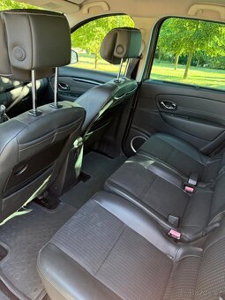 RENAULT SCENIC 1.9 dCi 2012 - 9