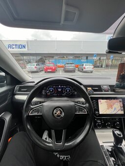 Skoda Superb 2.0 TDi 110 kW 2020 rok - 9