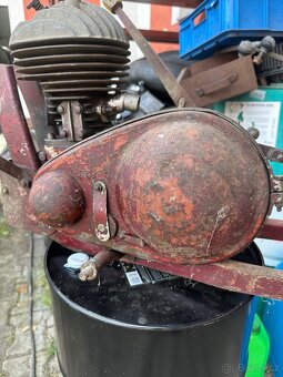 Jawa 250 Speciál Přírubová - kompletní motor s převodovkou - 9