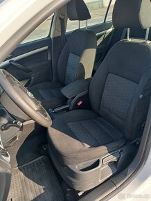 Prodám Škoda Octavia 2 facelift, 1.9 TDI 77kw, STK 6/26 - 9