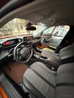 Peugeot 2008 - 9